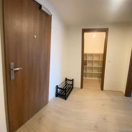 Apartment D-d *